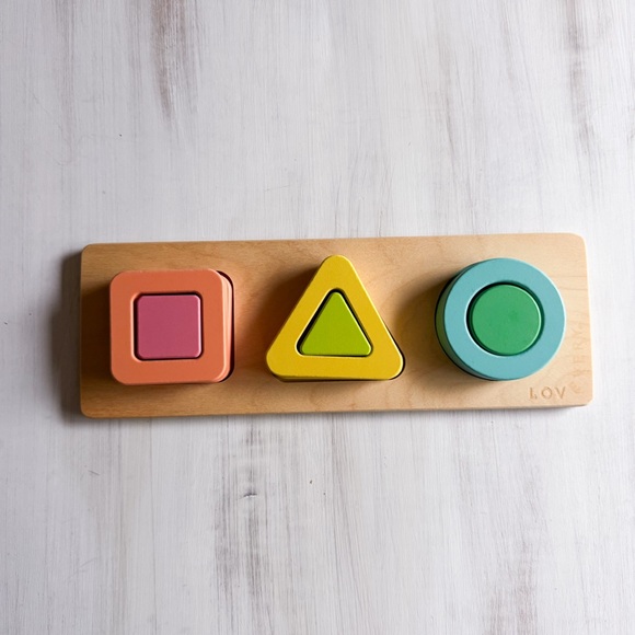 LOVEVERY Wooden Shape Sorting Puzzle - Picture 1 of 5